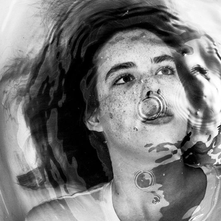 Alban Grosdidier - drowning girl