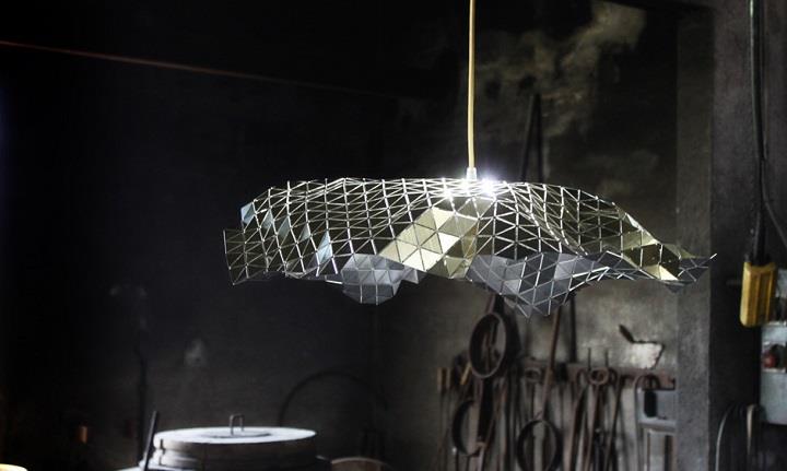 Andreau Carulla Studio - facetada lamp