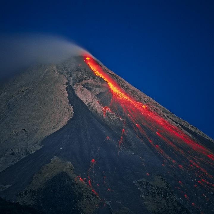 Bernhard Edmaier - volcano