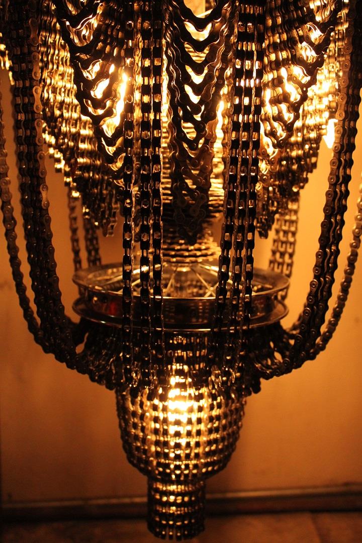 Carolina Fontoura Alzaga - beautiful chandelier