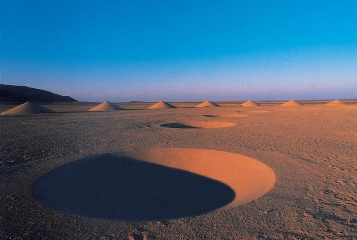 Danae Stratou - Desert Breath hole