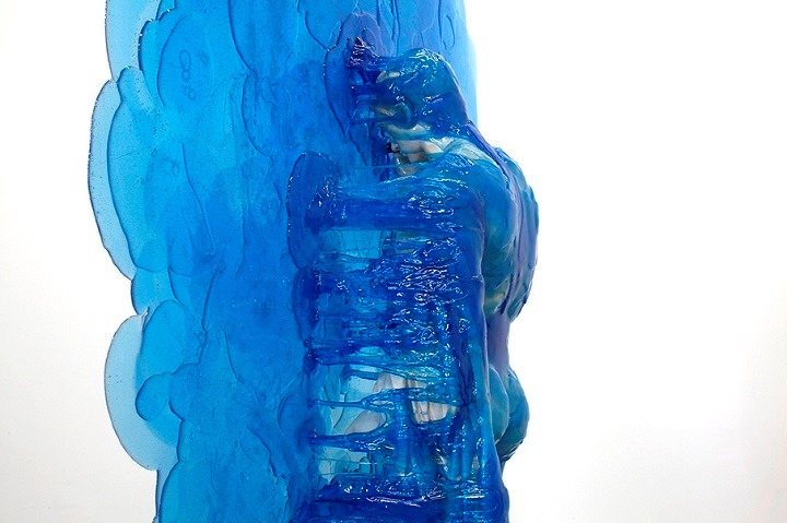 Nick van Woert - a blue plastic sculpture