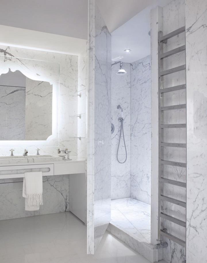 Ramy Fischler - white bathroom