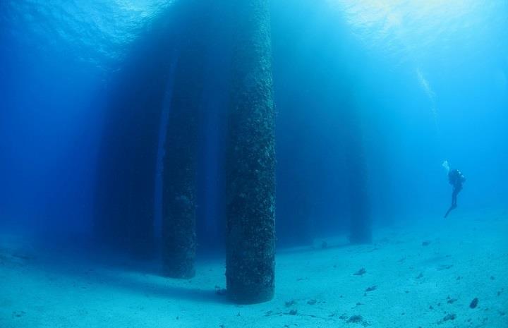 Sarosh Jacob - underwater columns