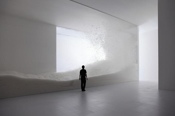 Tokujin Yoshioka - a snow installation